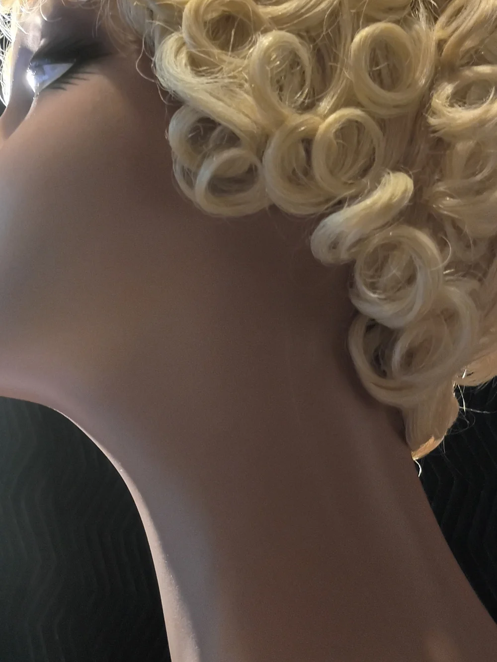 Blonde Curly Clip-In Hairpiece - Natural Blonde Styling